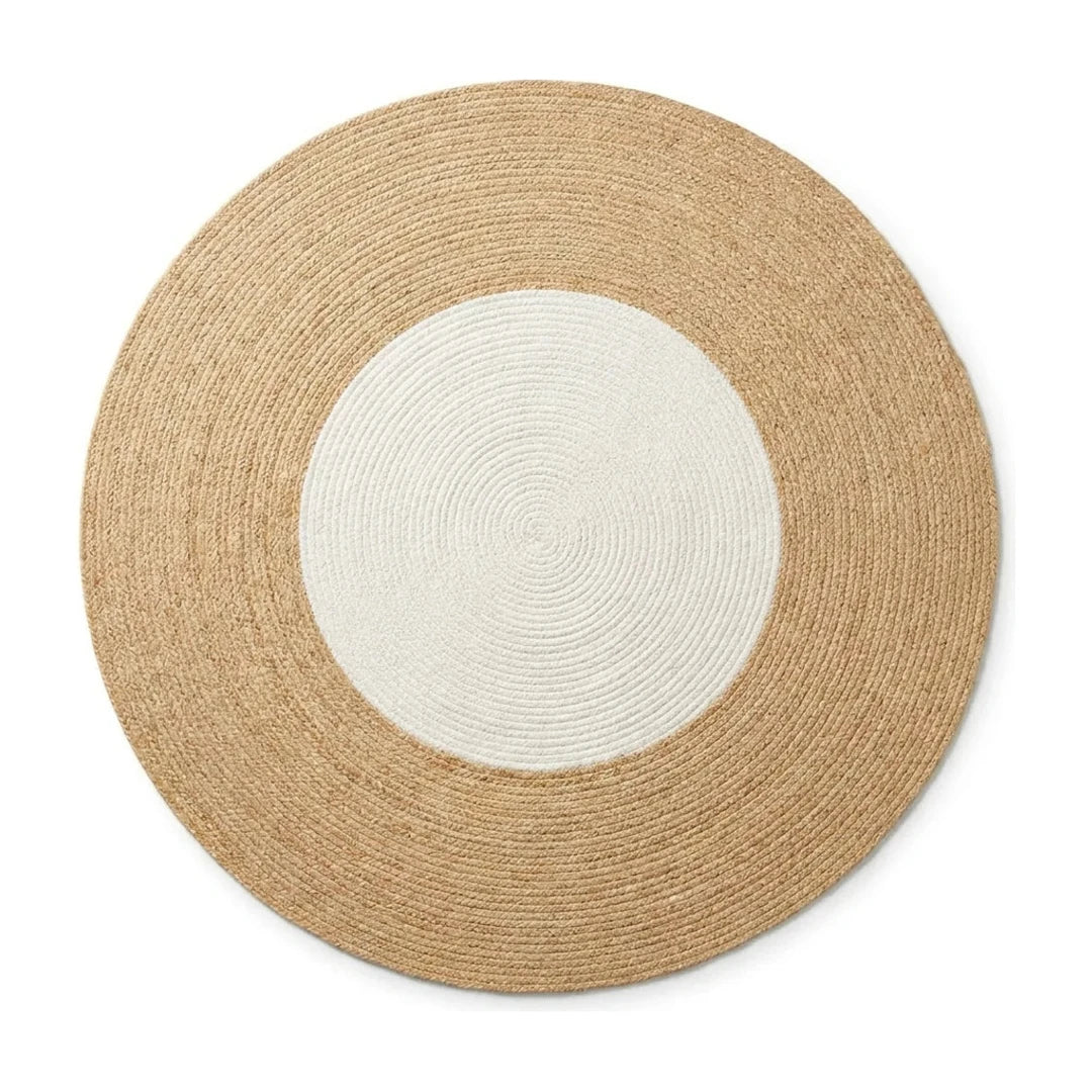 Tapis rond coton tressé écru bicolore, vue de dessus sur fond blanc