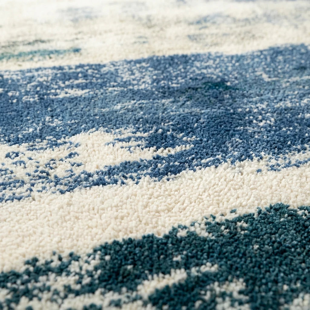 Velours imitation cachemire du tapis rond écru indigo vu de près